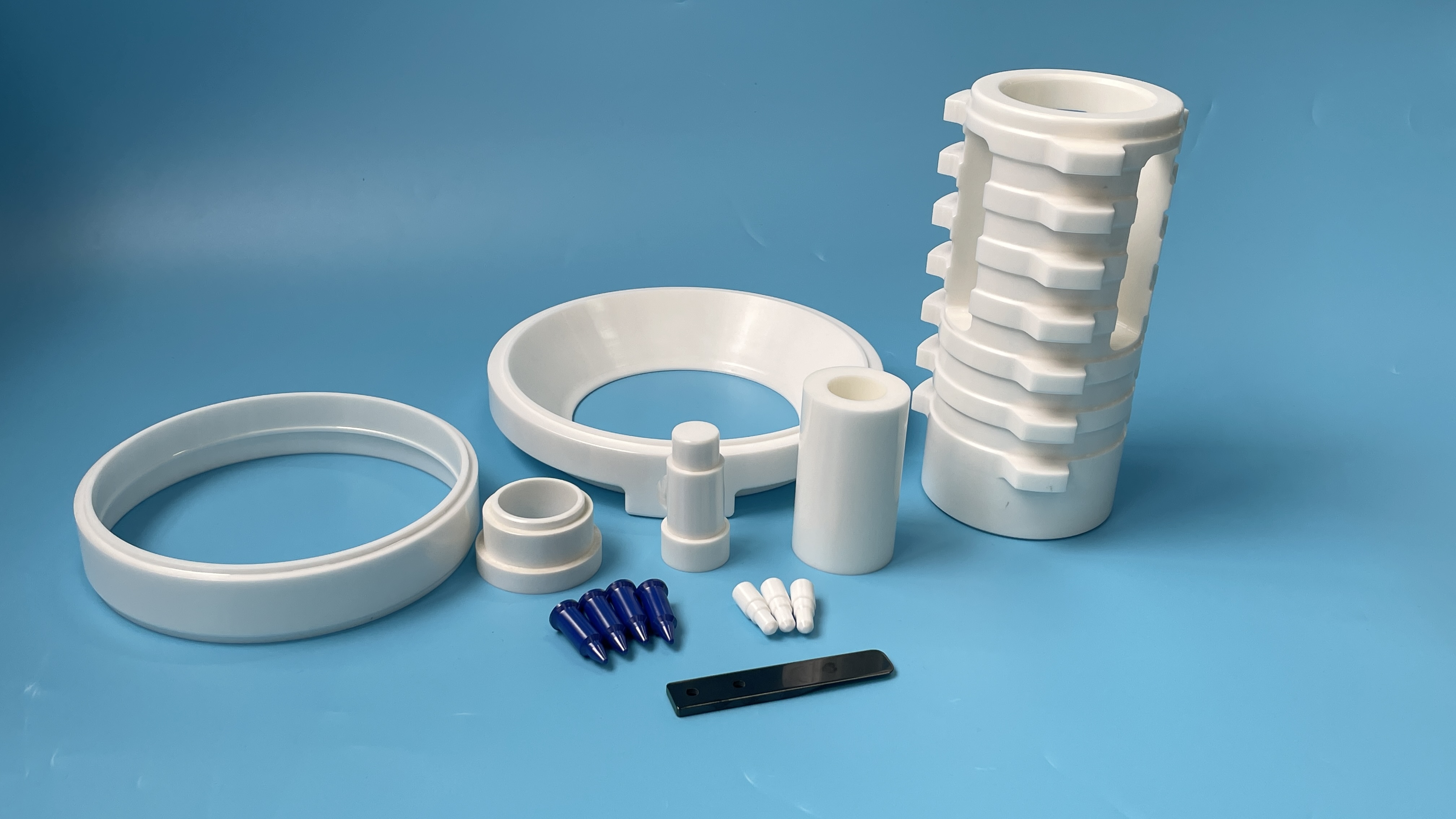 工業(yè)陶瓷如何助力新能源汽車(chē)“輕裝上陣”？